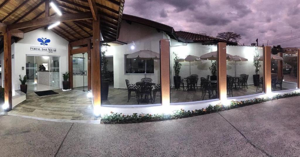 Hotel Portal Das Aguas Jaguariuna Exterior photo